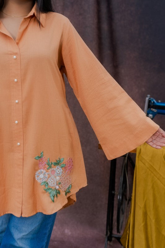 Long shirt with front and back embellishment