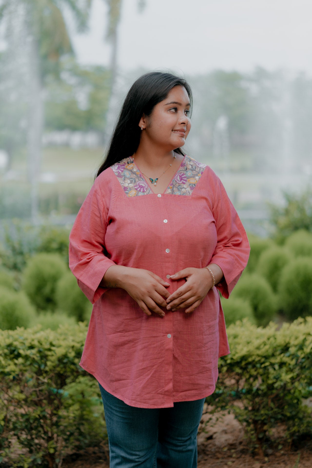 Floral neck embellished long shirt