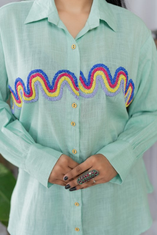 Wave detailing shirt