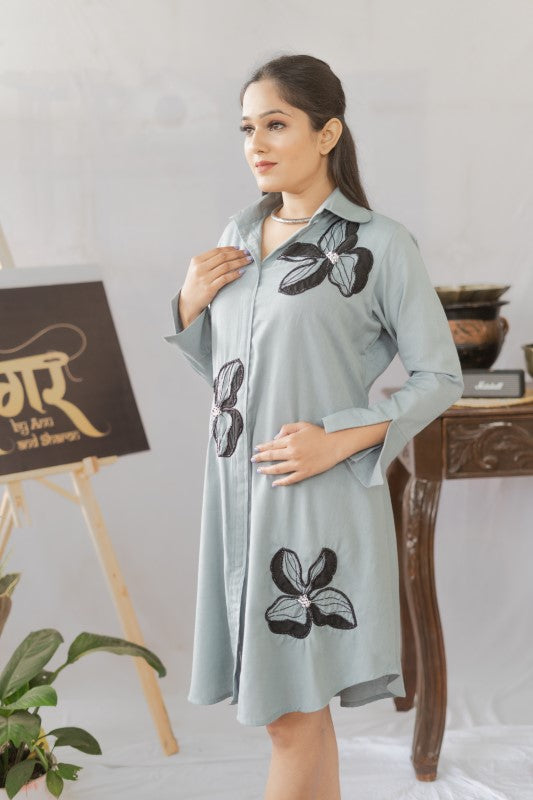 Long shirt/ dress with front applique work