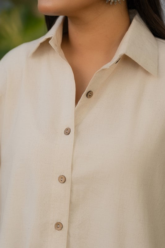 Shirt with thread embellishment